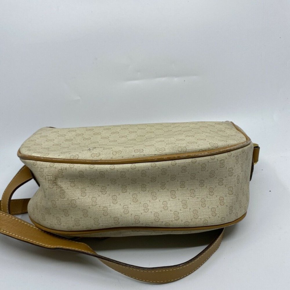 GUCCI Vintage Beige Coated Canvas/ Leather Crossbo - Picture 11 of 12